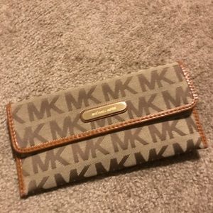 Michael Kors wallet